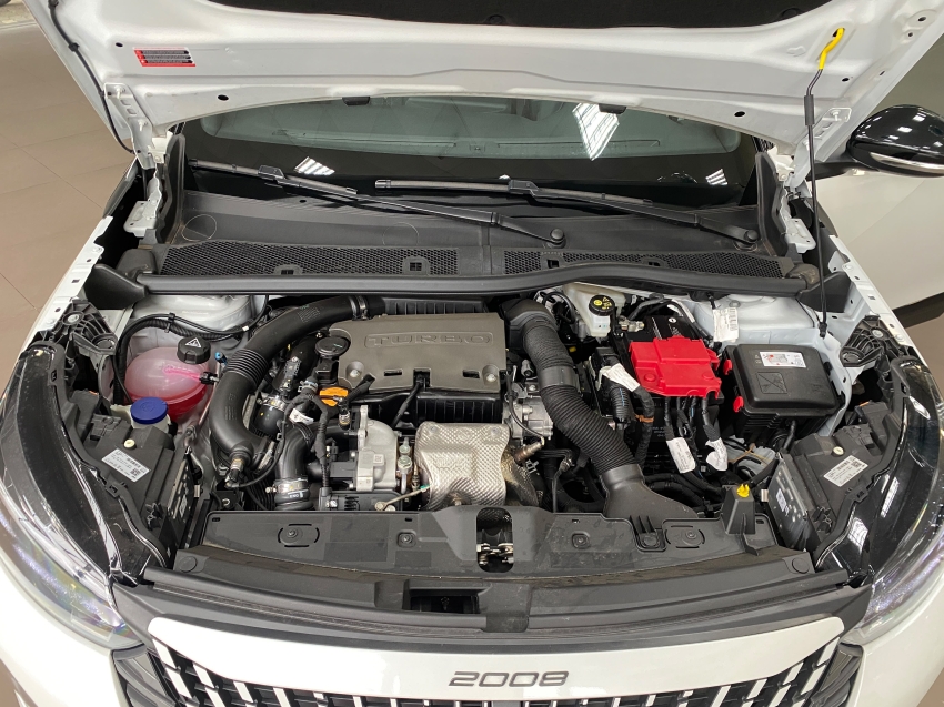 peugeot 2008 gt hibrido - 25/26 944km rodados automatico estado de 0km14