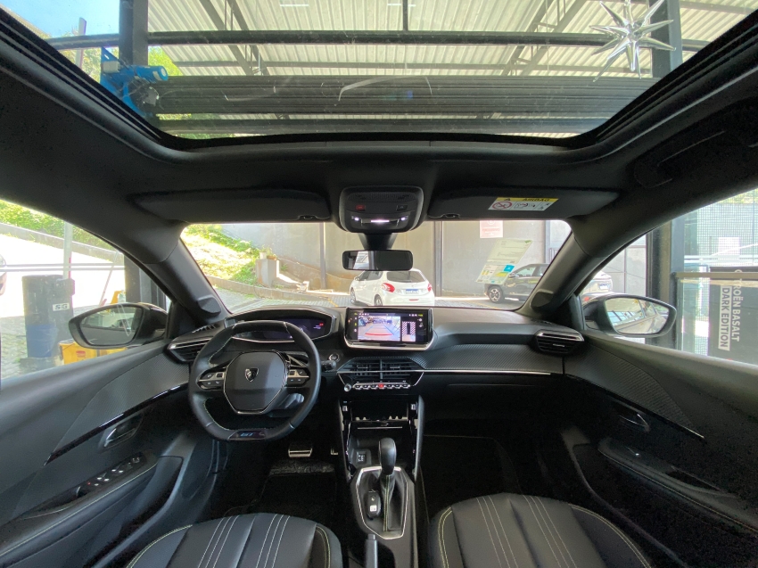 peugeto 208 gt hibrido - 2394km automatico garantia de fabrica9