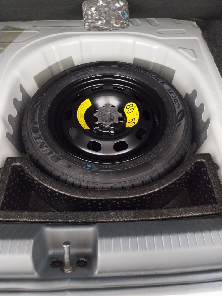Carro impecável,  garantia de fábrica.4