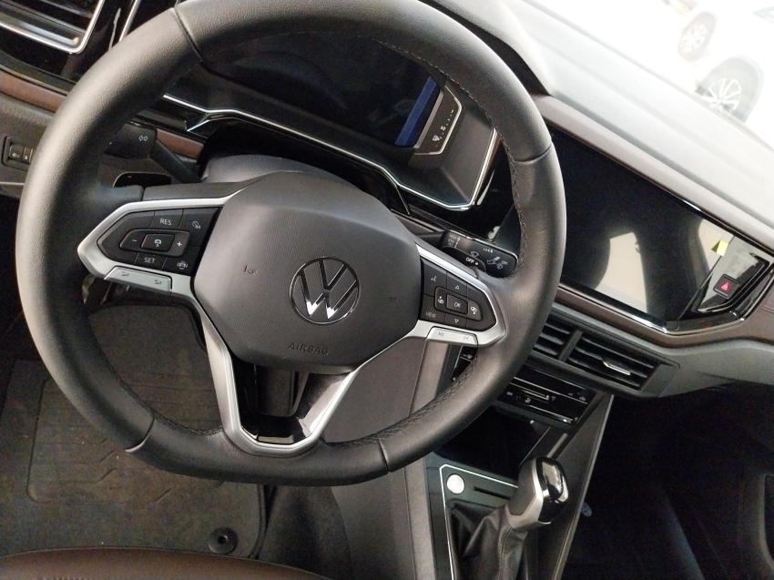 Carro impecável,  garantia de fábrica.6