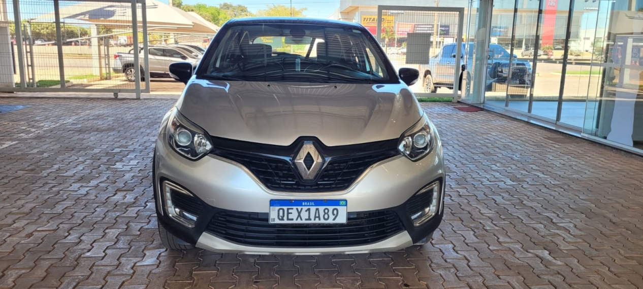 renault captur 2.0 16v hi-flex intense automatico flex 4p 2018 renault captur 2.0 16v hi-flex intense automatico flex 4p 2018