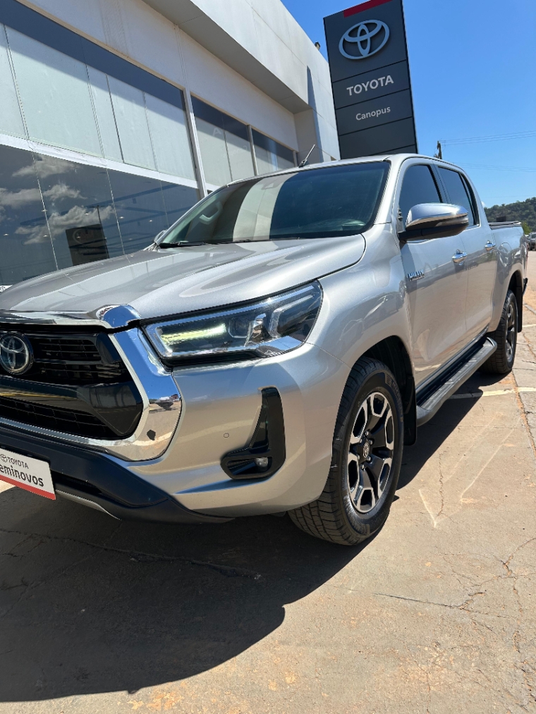 toyota hilux 2.8 d-4d turbo diesel cd srx 4x4 automatico 5p 20214