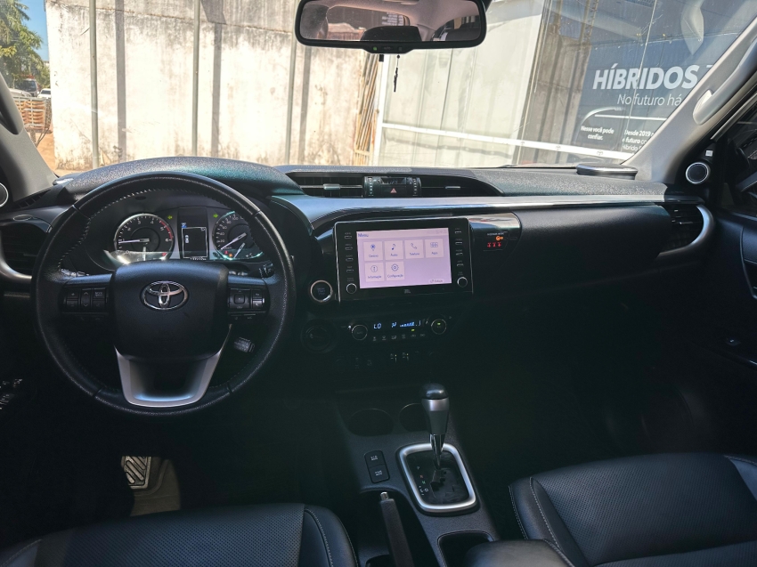 toyota hilux 2.8 d-4d turbo diesel cd srx 4x4 automatico 5p 20216
