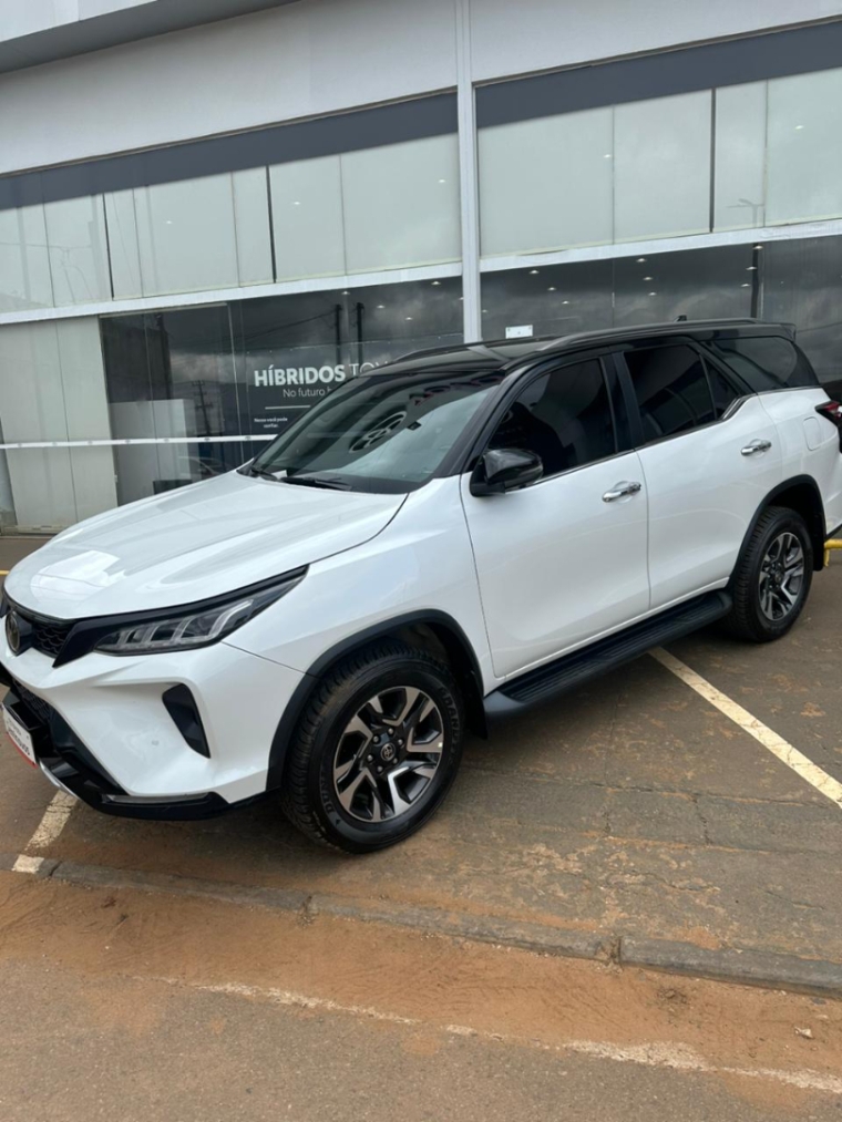 toyota hilux sw4 2.8 d-4d turbo diesel diamond 7l 4x4 automatico 4p 20242