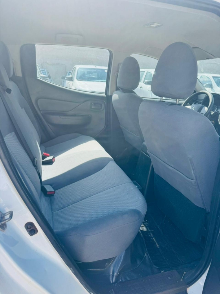 mitsubishi l200 triton 2.4 16v turbo diesel gl cd 4x4 manual 4p 20238