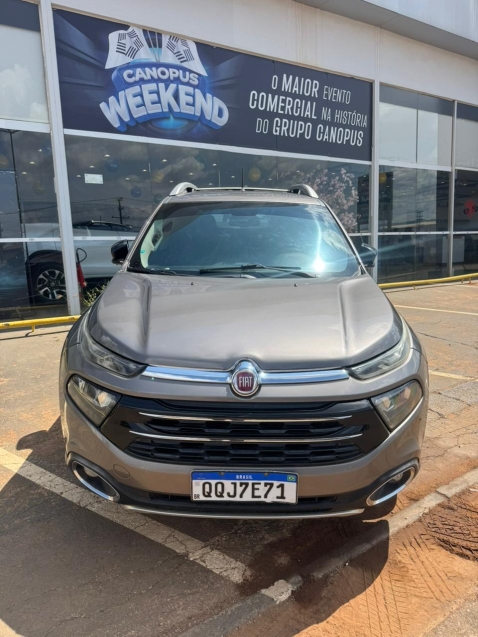 fiat toro 2.0 16v turbo diesel volcano 4wd at9 4p automatico 2019