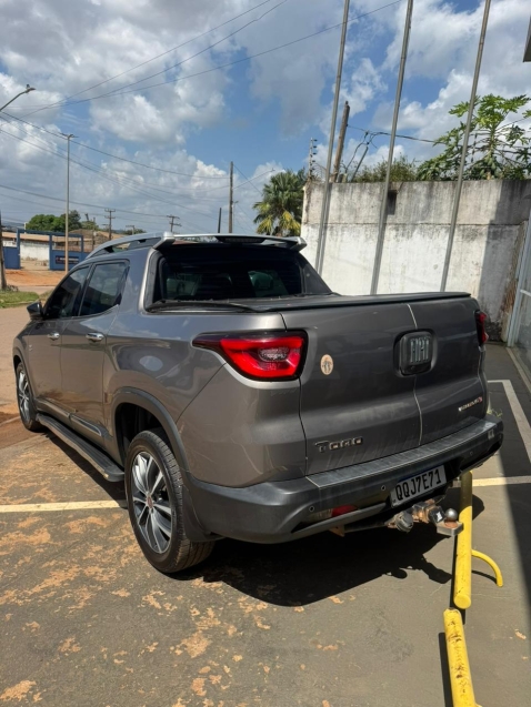fiat toro 2.0 16v turbo diesel volcano 4wd at9 4p automatico 20192