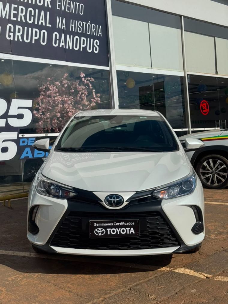 toyota yaris 1.5 16v flex sedan xs multidrive 4p automatico 20240