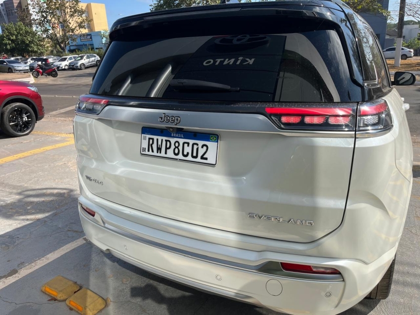 jeep commander 2.0 td380 turbo diesel overland at9 4p automatico 20222