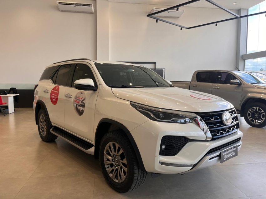 toyota hilux sw4 2.8 d-4d turbo diesel srx 4x4 automatico 4p 2021