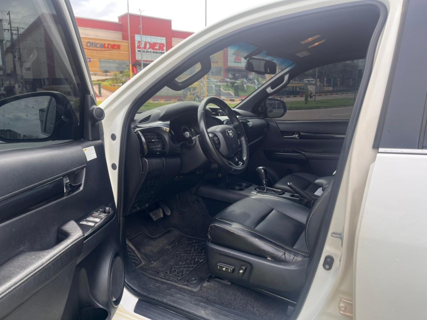 toyota hilux 2.8 srx 4x4 cd 16v diesel 4p automatico 202011