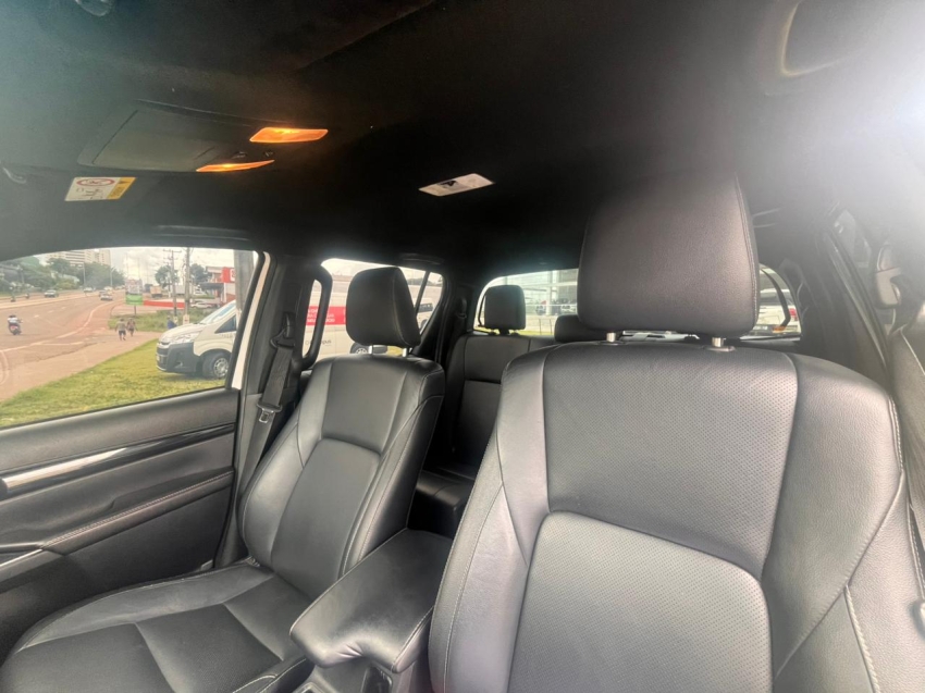 toyota hilux 2.8 srx 4x4 cd 16v diesel 4p automatico 20206