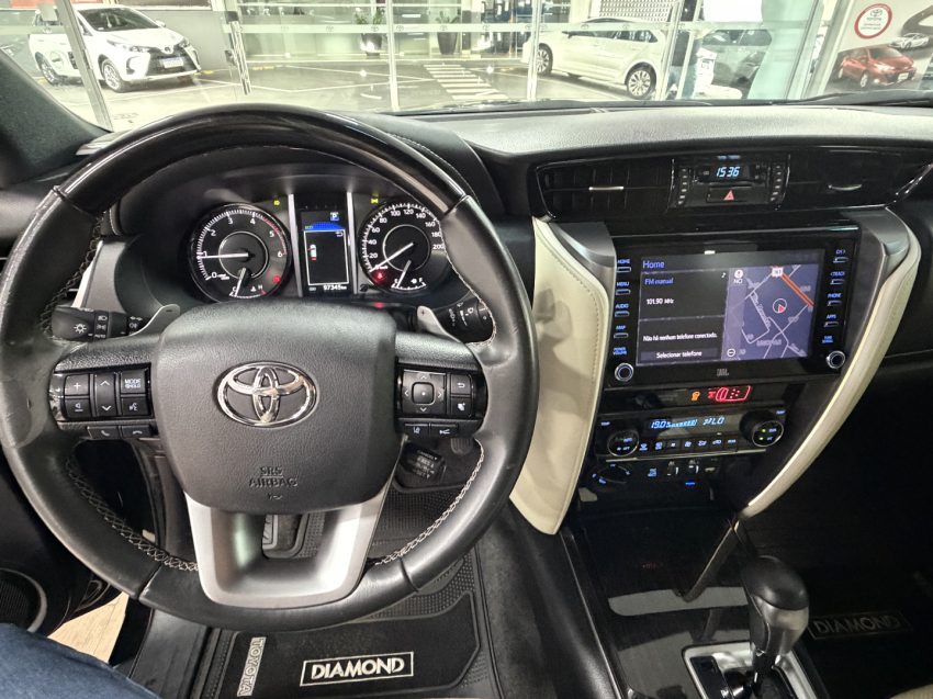 toyota sw4 diamond 7 lugares10
