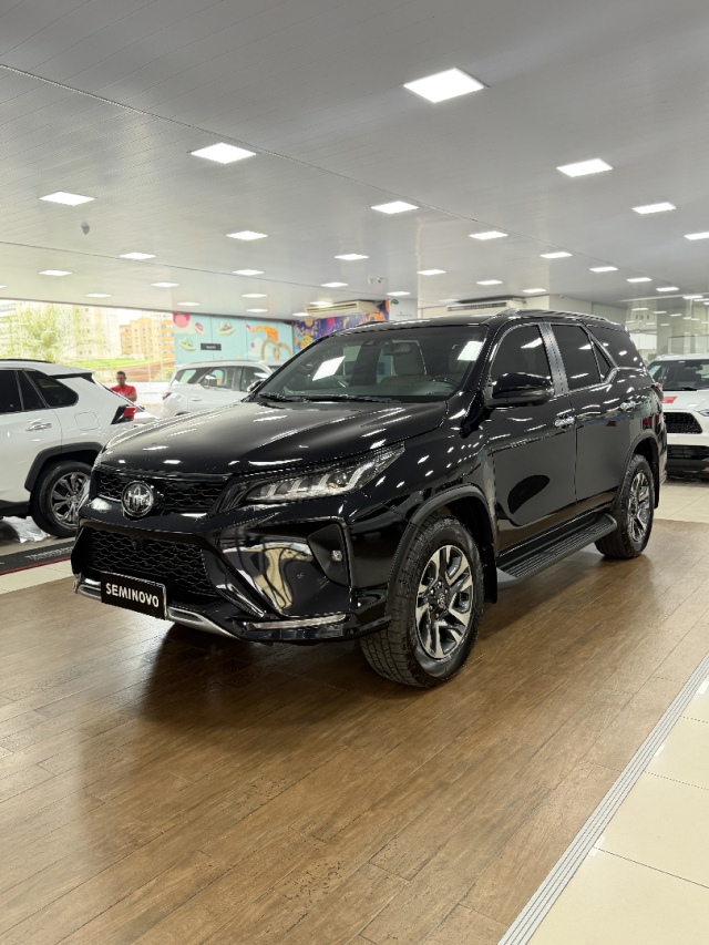 toyota sw4 diamond 7 lugares2