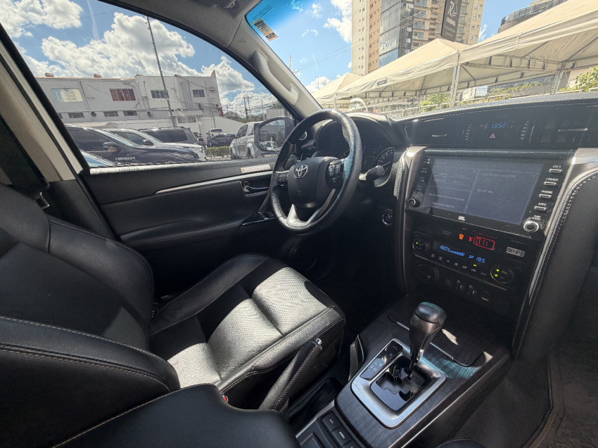 toyota sw4 srx 7 lugares diesel 4x416