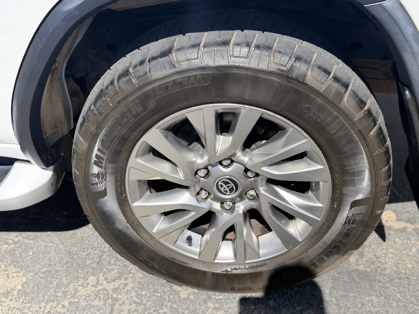 toyota sw4 srx 7 lugares diesel 4x47