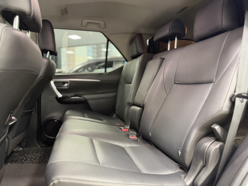 toyota sw4 srx platinum 7 lugares6