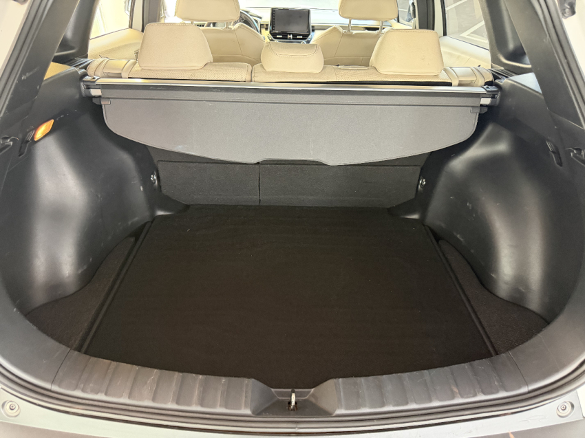 toyota corolla cross xrx hibrido com teto solar14