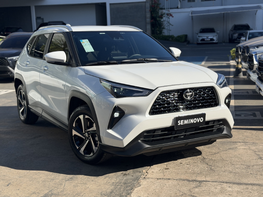 toyota yaris cross 1.5 vvt-i flex xre cvt 5p automatico 2026