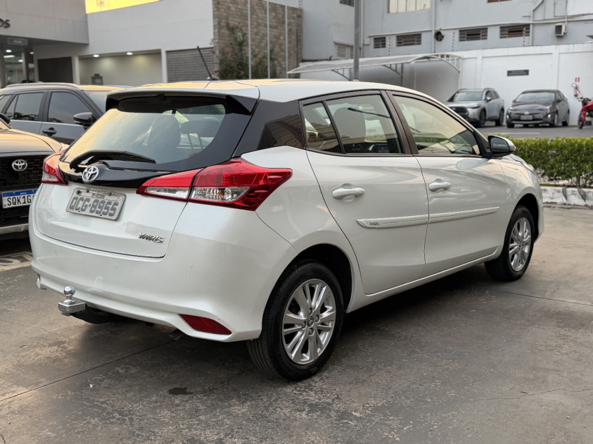 toyota yaris 1.3 16v flex xl plus tech multidrive 4p automatico 201912