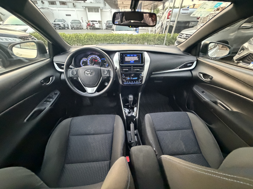 toyota yaris 1.3 16v flex xl plus tech multidrive 4p automatico 201910