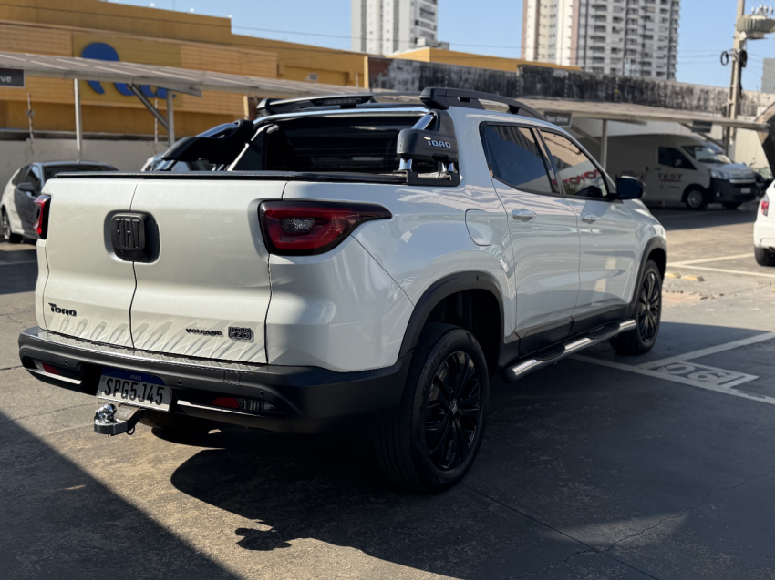 fiat toro 1.3 turbo 270 flex volcano at6 4p automatico 20242
