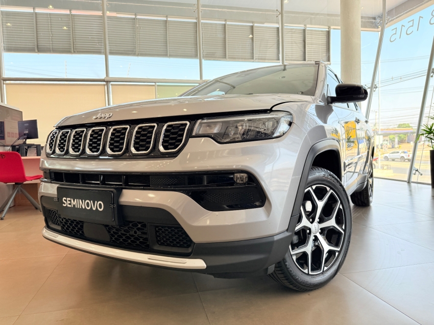 jeep compass 1.3 t270 turbo flex longitude at6 4p automatico 2025