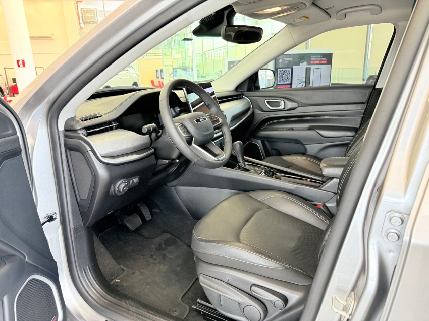 jeep compass 1.3 t270 turbo flex longitude at6 4p automatico 202513