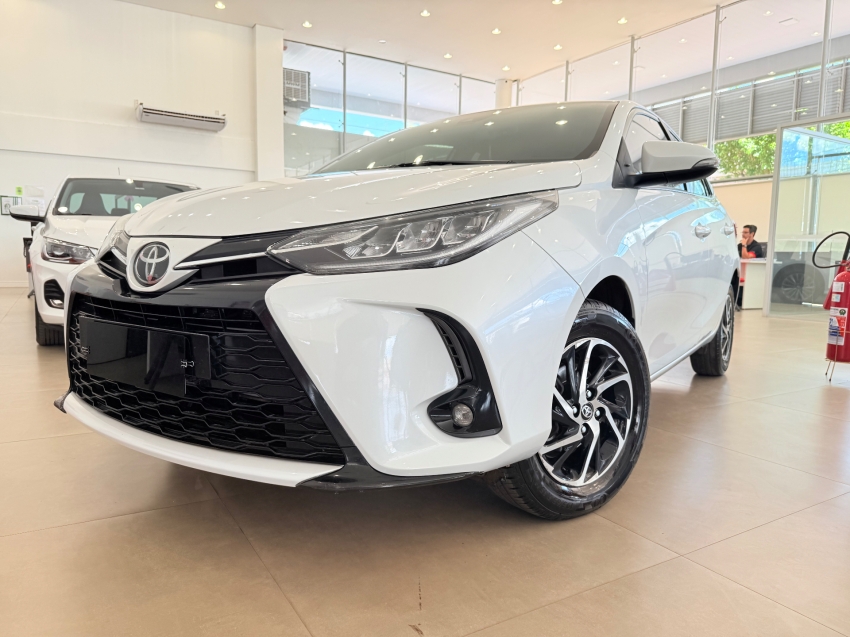 toyota yaris 1.5 16v flex sedan xls multidrive 5p automatico 2024