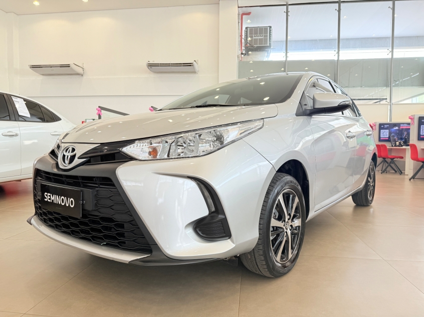 toyota yaris 1.5 16v flex xl multidrive 4p automatico 20232