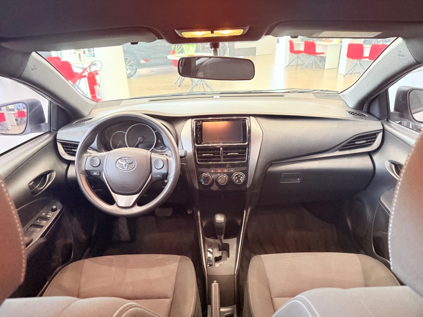 toyota yaris 1.5 16v flex xl multidrive 4p automatico 202316