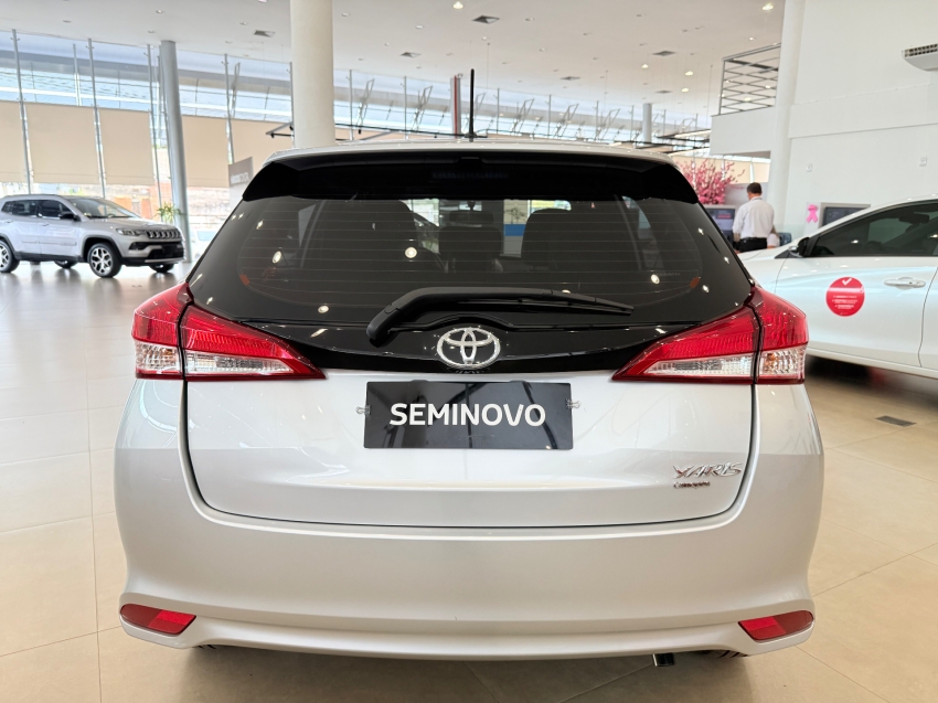 toyota yaris 1.5 16v flex xl multidrive 4p automatico 20236