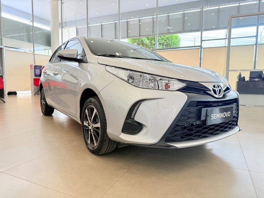 toyota yaris 1.5 16v flex xl multidrive 4p automatico 20234
