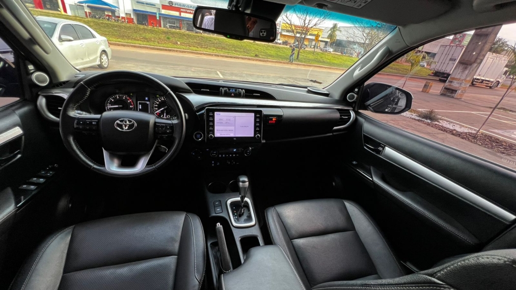 toyota hilux 2.8 d-4d turbo diesel cd srx 4x4 automatico 5p 20238