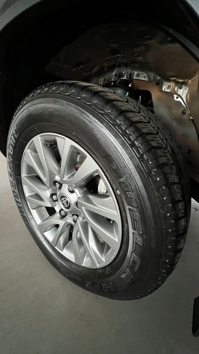 toyota hilux sw4 2.8 d-4d turbo diesel srx 4x4 automatico 5p 2023