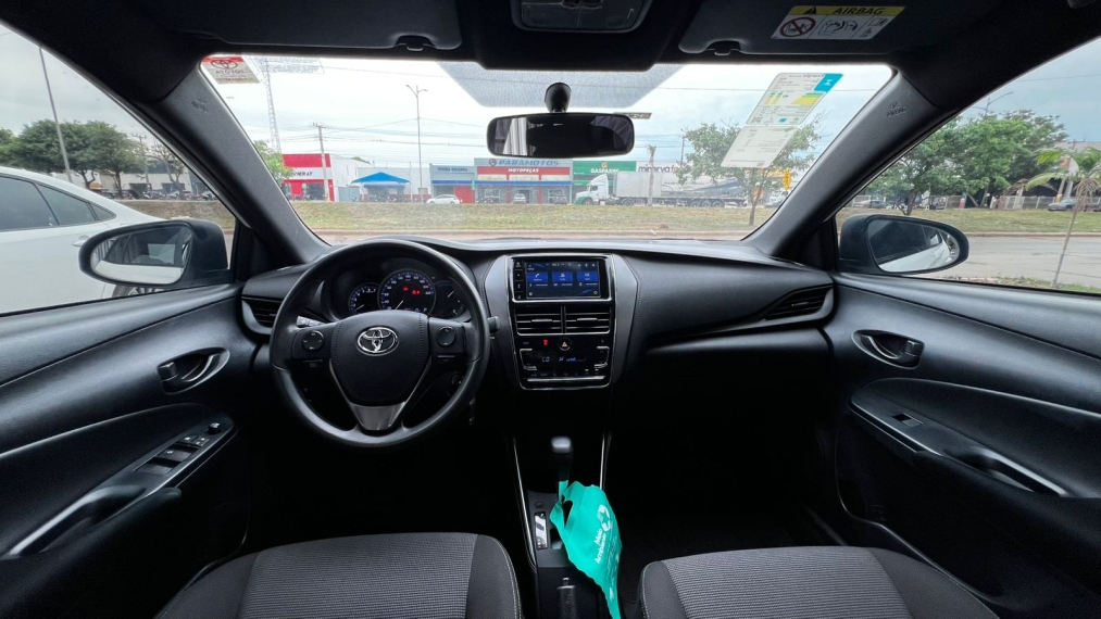 toyota yaris 1.5 16v flex xl multidrive 5p automatico 20245
