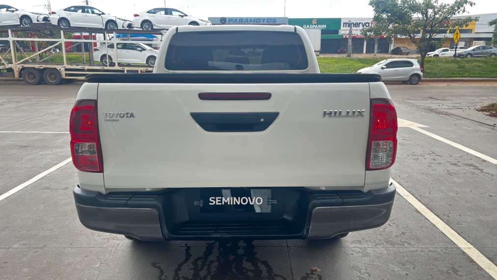 toyota hilux 2.8 d-4d turbo diesel cd power pack 4x4 automatica 5p automatico 20243
