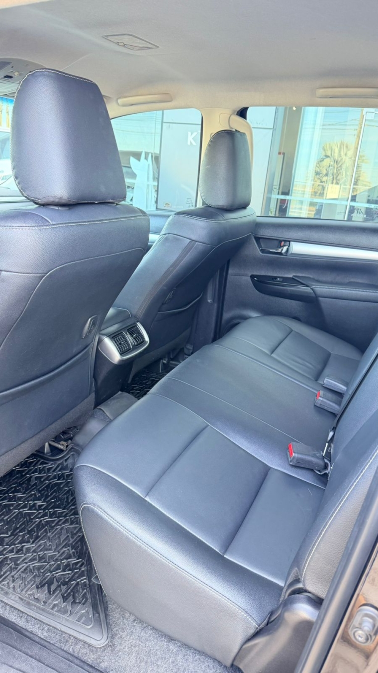 toyota hilux 2.8 d-4d turbo diesel cd srv 4x4 automatico 4p 20218
