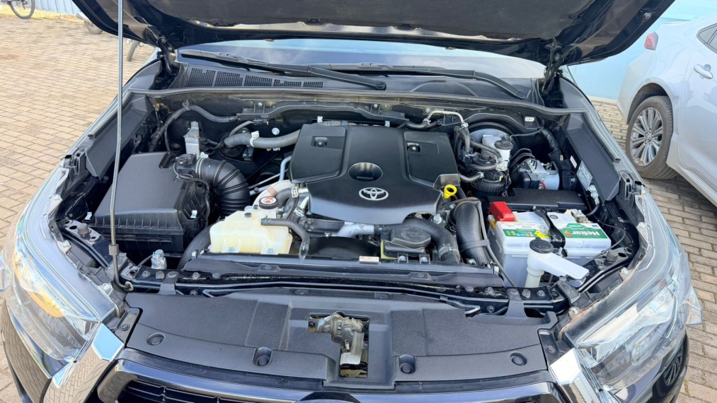 toyota hilux 2.8 d-4d turbo diesel cd srv 4x4 automatico 4p 20217