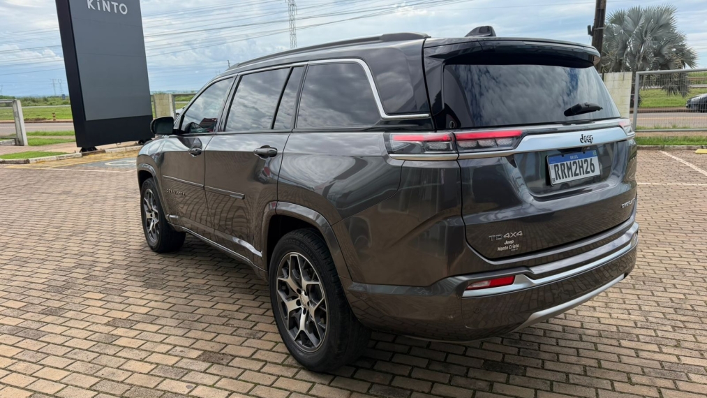 jeep commander 2.0 td380 turbo diesel overland at9 1.9 4p automatico 20224