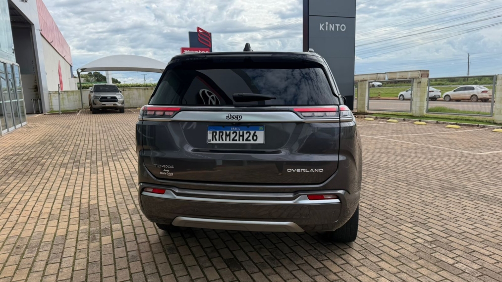jeep commander 2.0 td380 turbo diesel overland at9 1.9 4p automatico 20225