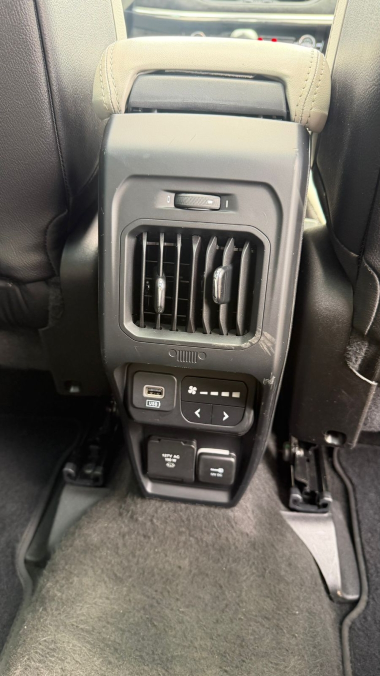 jeep commander 2.0 td380 turbo diesel overland at9 1.9 4p automatico 202218
