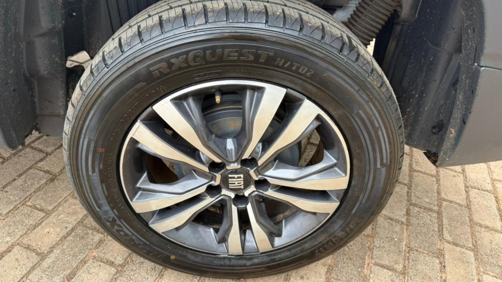 fiat toro 1.3 turbo 270 flex freedom at6 4p automatico 202418