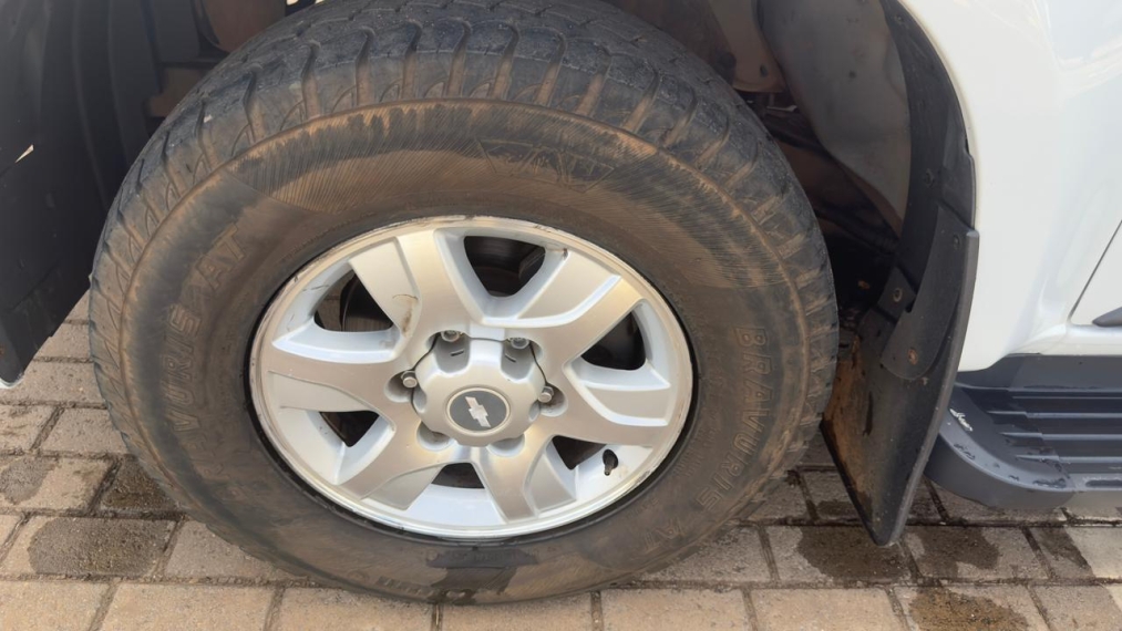 chevrolet s10 2.4 lt 4x2 cd 8v flex 4p manual 201323