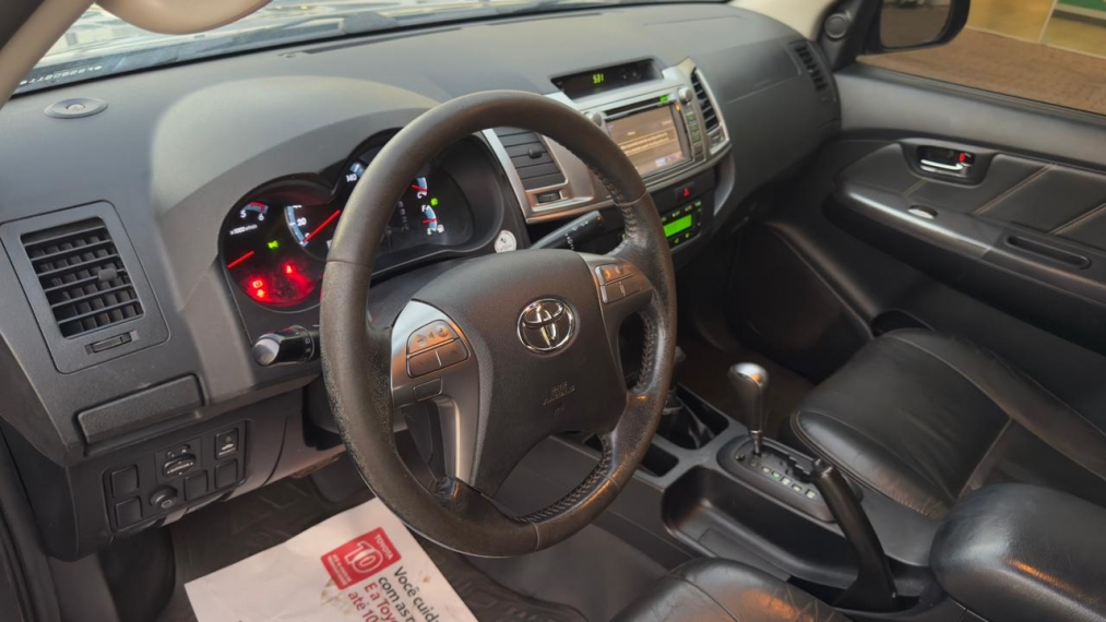 toyota hilux 3.0 srv 4x4 cd 16v turbo intercooler diesel 4p automatico flex 201518