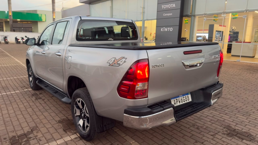 toyota hilux 2.8 srx 4x4 cd 16v diesel 4p automatico 20208