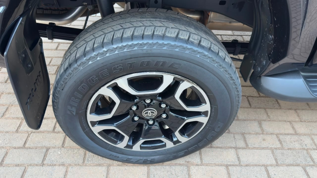toyota hilux 2.8 d-4d turbo diesel cd srx plus 4x4 automatico 4p 20245