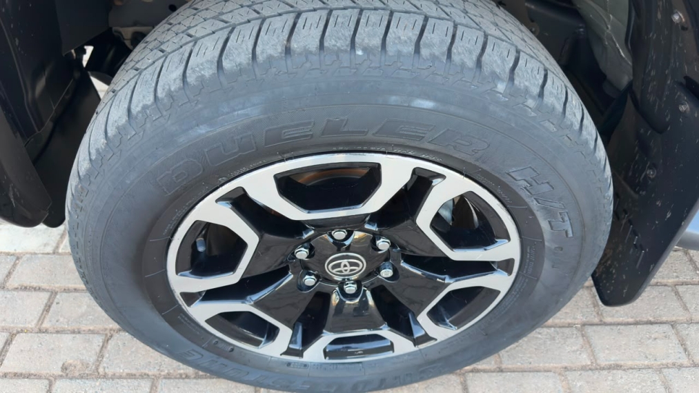toyota hilux 2.8 d-4d turbo diesel cd srx plus 4x4 automatico 4p 202410