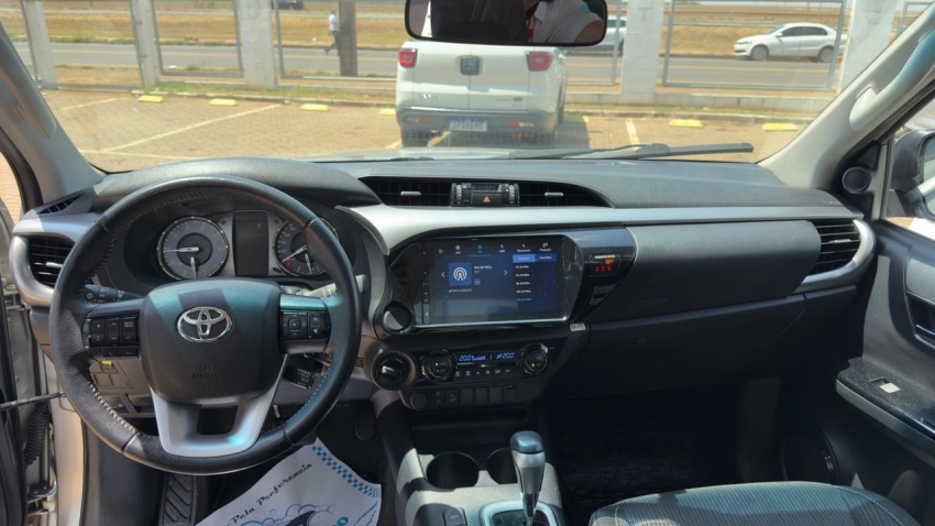 toyota hilux 2.8 d-4d turbo diesel cd sr 4x4 automatico 4p 20247