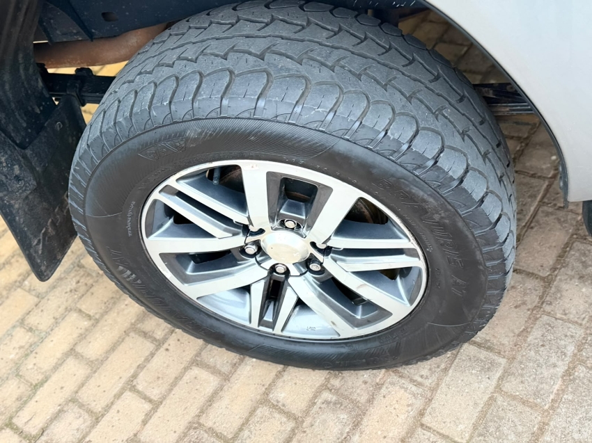 toyota hilux 2.8 srv 4x4 cd 16v diesel 4p automatico 20208